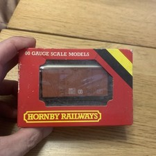 Hornby Railway OO Gauge R.242 B.R. Ventilated Van