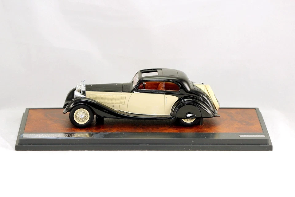 1:43 Matrix Scale Models MX41705-092 Rolls Royce Ph II Continental Coupe 1935 - Image 2 of 4