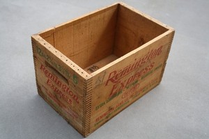 Remington Express Shotgun Shell, wood shipping box, dovetail, 14"x9-1/2"x9."