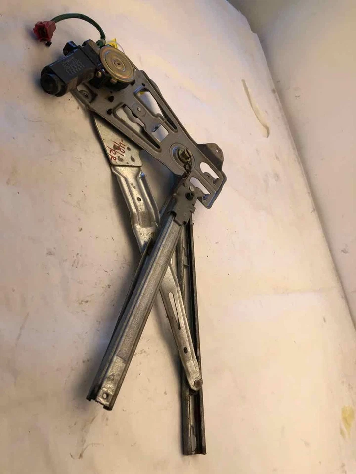 1995 - 1996 CHRYSLER CIRRUS Rear Window Electric Regulator Right Passenger Side - Image 2 of 4