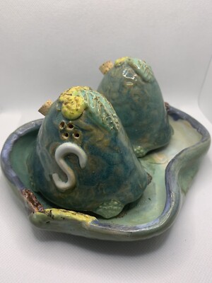 Signed Studio Art Pottery Judy Brater Knoxville TN Salt & Pepper With Tray OOAK