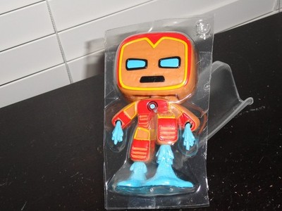 FUNKO POP! MARVEL #934 GINGERBREAD IRON MAN BOBBLE-HEAD (LOOSE/NO BOX)