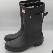 Hunter Original Short-O Boot Women's Waterproof Rain & Farm Boots (Matte Black)