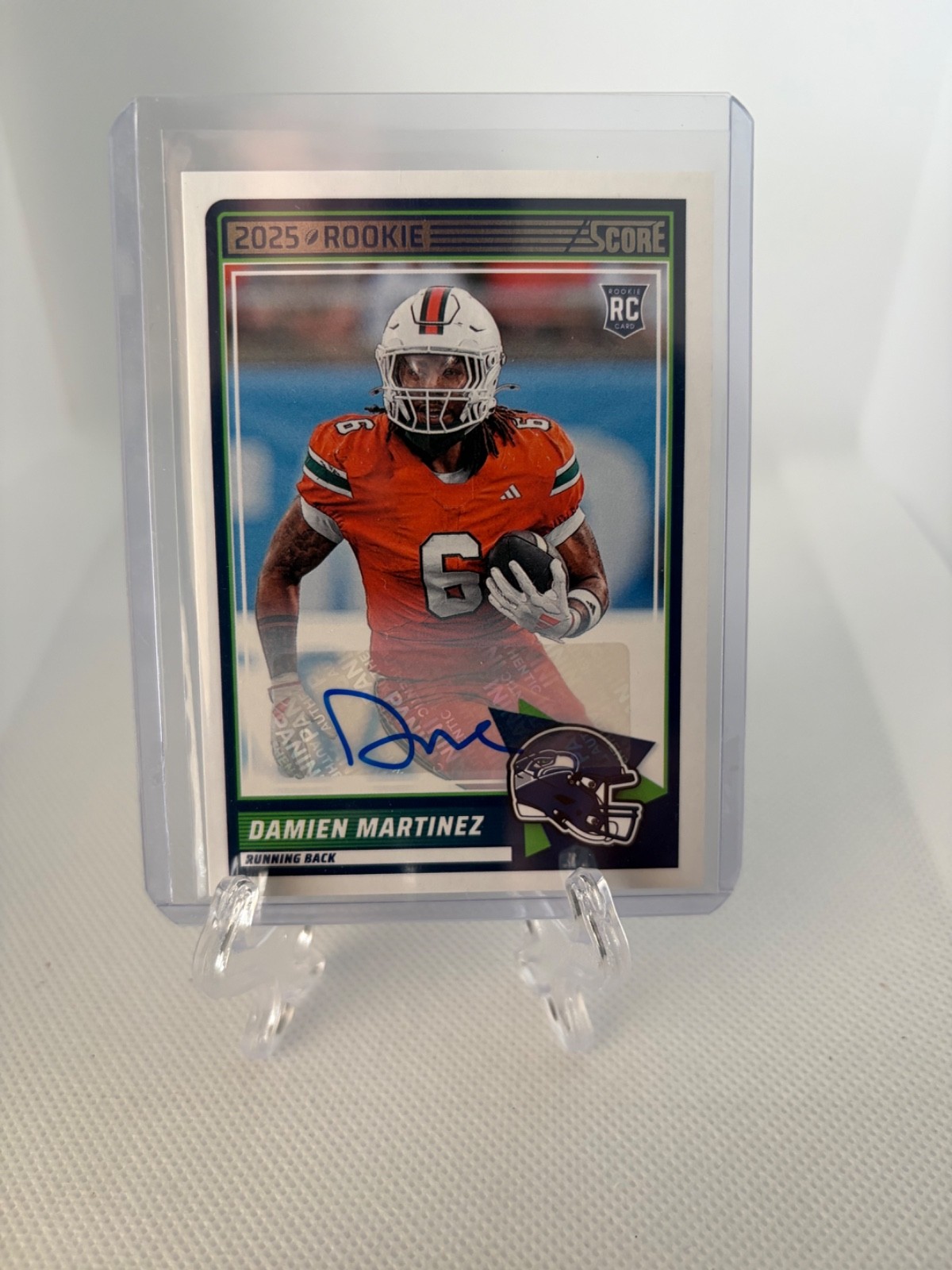 2025 Score - Rookies Damien Martinez #46 Signatures (AU, RC)
