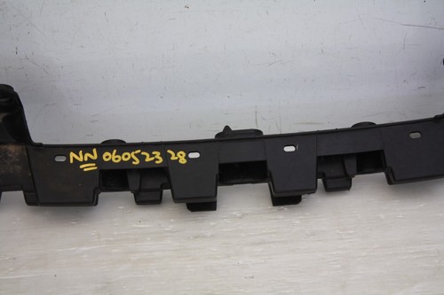 Range Rover Evoque L551 Rear Bumper Bracket 2019 ON K8D2-17E855-A Genuine - Picture 3 of 13