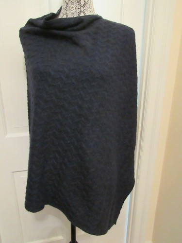 Cashmere Cashmere Cabled Poncho – Inkwell (Navy) NWT - $330 - Picture 3 of 6
