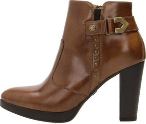 nero giardini tronchetti marroni