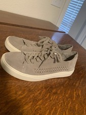 Tom’s Suede Sneakers Taupe Women’s Size 8.5