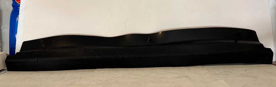 Línea de compresor condensador de CA Chevrolet Volt (2011-15) - sello inferior -- #22864913 Foto 2 de 4