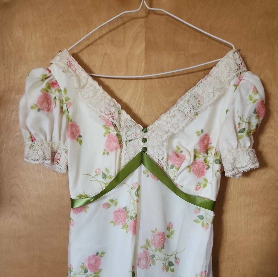 Vestido Estampado Floral Multicolor Blanco Años 70 De Colección Foto 2 de 4