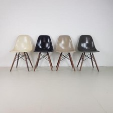 VINTAGE EAMES DSW CHAIRS HERMAN MILLER 50er 60er MIDCENTURY MONOCHROM