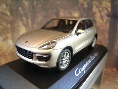 Minichamps 1/43 Porsche Turbo 2002 - Métallic Champagne (PS05)