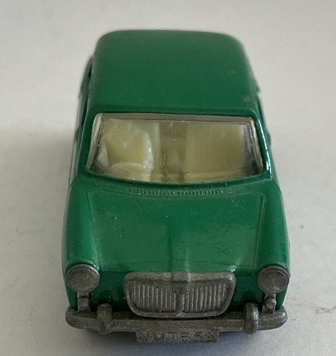 Lesney Matchbox Green M.G. 1100 No. 64 Deicast Car With Dog & Driver - Picture 2 of 10