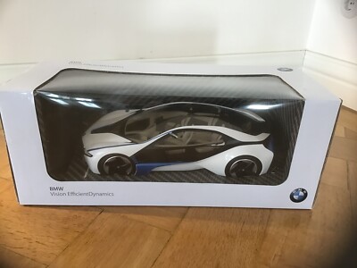 Original BMW Vision EfficientDynamics i8 Weiß / Blau Sammlermodell 1:64 in OVP