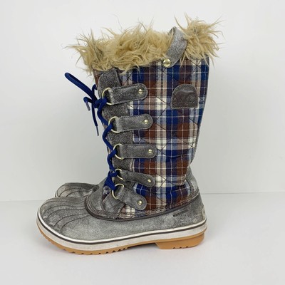 sorel plaid boots