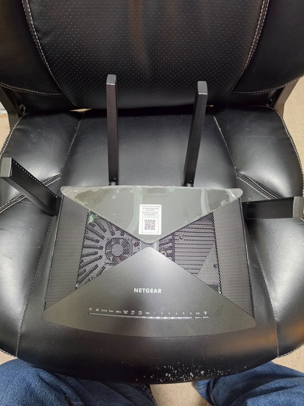 NETGEAR Nighthawk X10 Smart WiFi Router (R9000) - AD7200