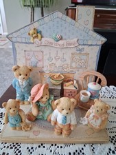    Cherished Teddies Our Cherished Family Collection.