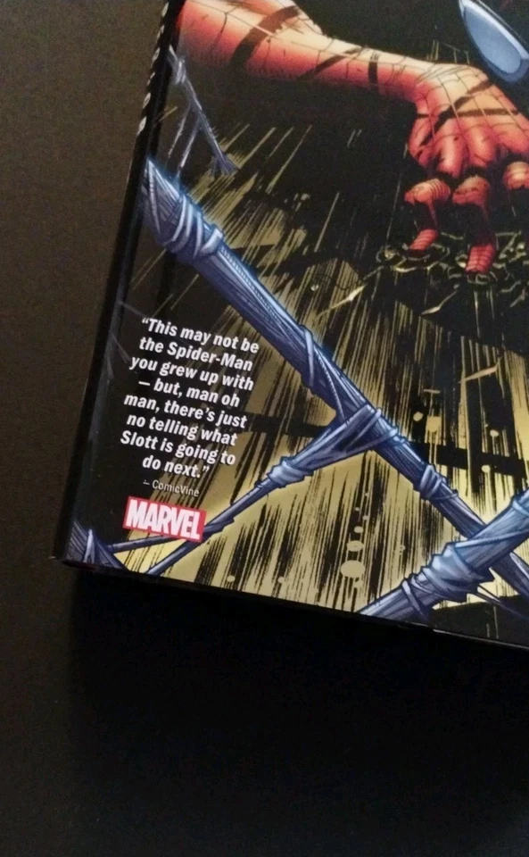 Marvel Comics Superior Spider-Man Vol 1 Omnibus tapa dura Foto 2 de 4