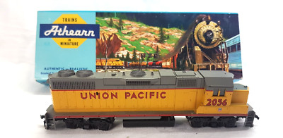   Athearn Diesellokomotive  UNION PACIFIC 2056 HO Lichtfunktion Diesellok 4611