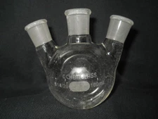 CHEMGLASS 14/20 Joint Glass Angled 3-Neck 100mL Round Bottom Flask, Chipped