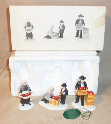 Department 56 ''Amish Family'' Heritage Village Set of 3 figures with Box #5948-0