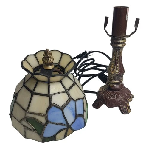Vintage Tiffany Style Stained Glass Mini Table Lamp Floral Base Needs Work Read