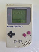 Nintendo Game Boy DMG-01 late model Tetris Set console system complete in box