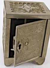 1897 Antique Safe J & E Stevens Co Key Lock Safe No 50 Still Bank Toy