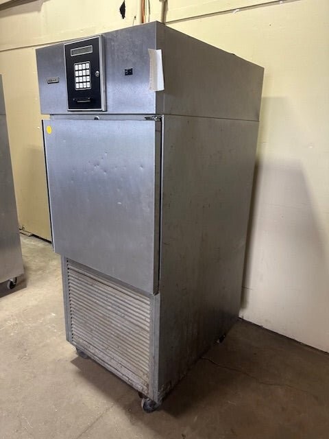 *MECHANIC SPECIAL* "HOBART HBC90" 120/208V ELECTRIC SELF CONTAINED BLAST CHILLER