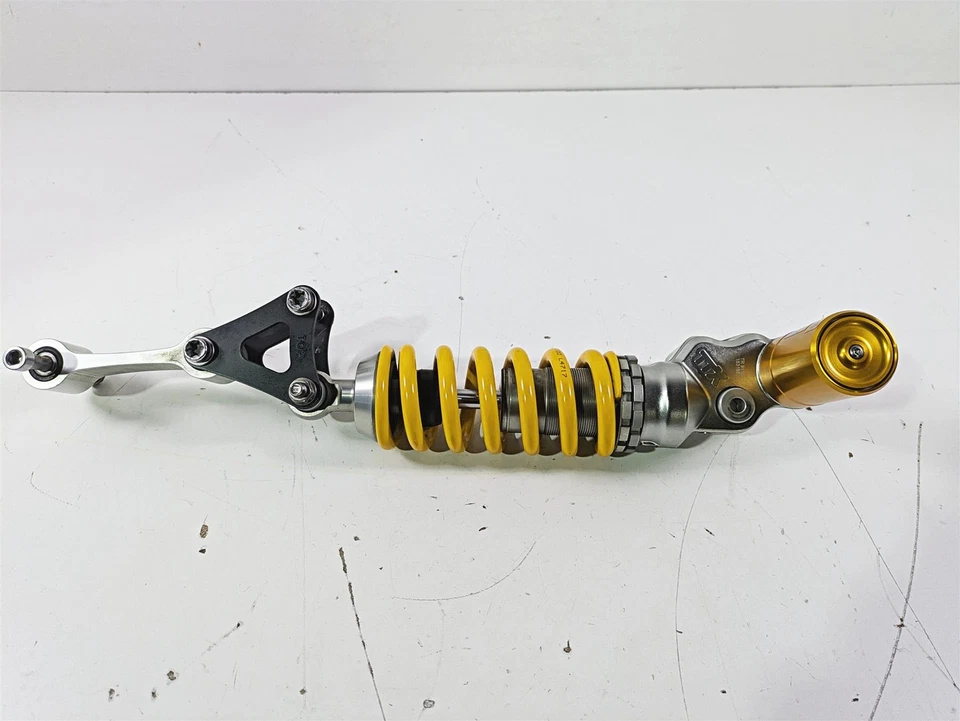 Amortiguador trasero Triumph Speed Triple RS 1050 2019 Ohlins TTX T2050357 TR9110 Foto 3 de 4