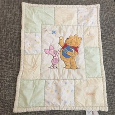 Vintage Disney Winnie the Pooh and Piglet Baby Crib Comforter 33 x 44