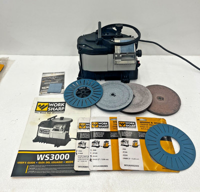 Work Sharp WS3000 tool sharpener, With 4 discs and 3 extra sand paper.