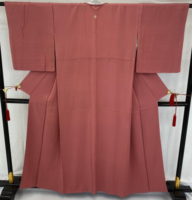 Japanese Vintage Kimono silk pink Family crest expensive tradition Height 61in