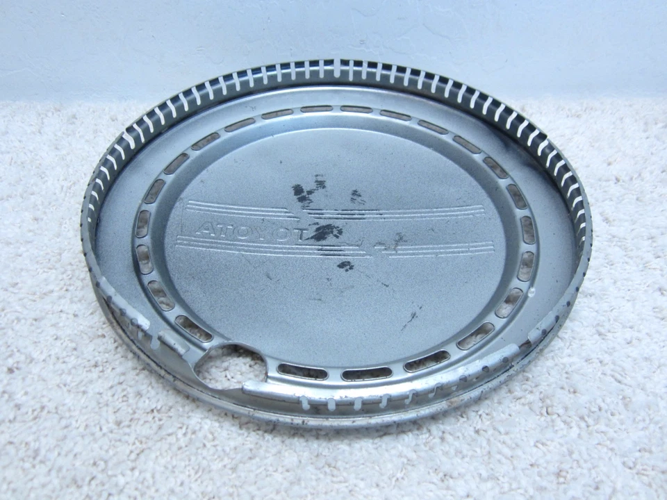 Toyota Pickup 1984-1986 OEM 14" tapacubos/cubierta de rueda 4262135160 #2FL-2 Foto 2 de 2