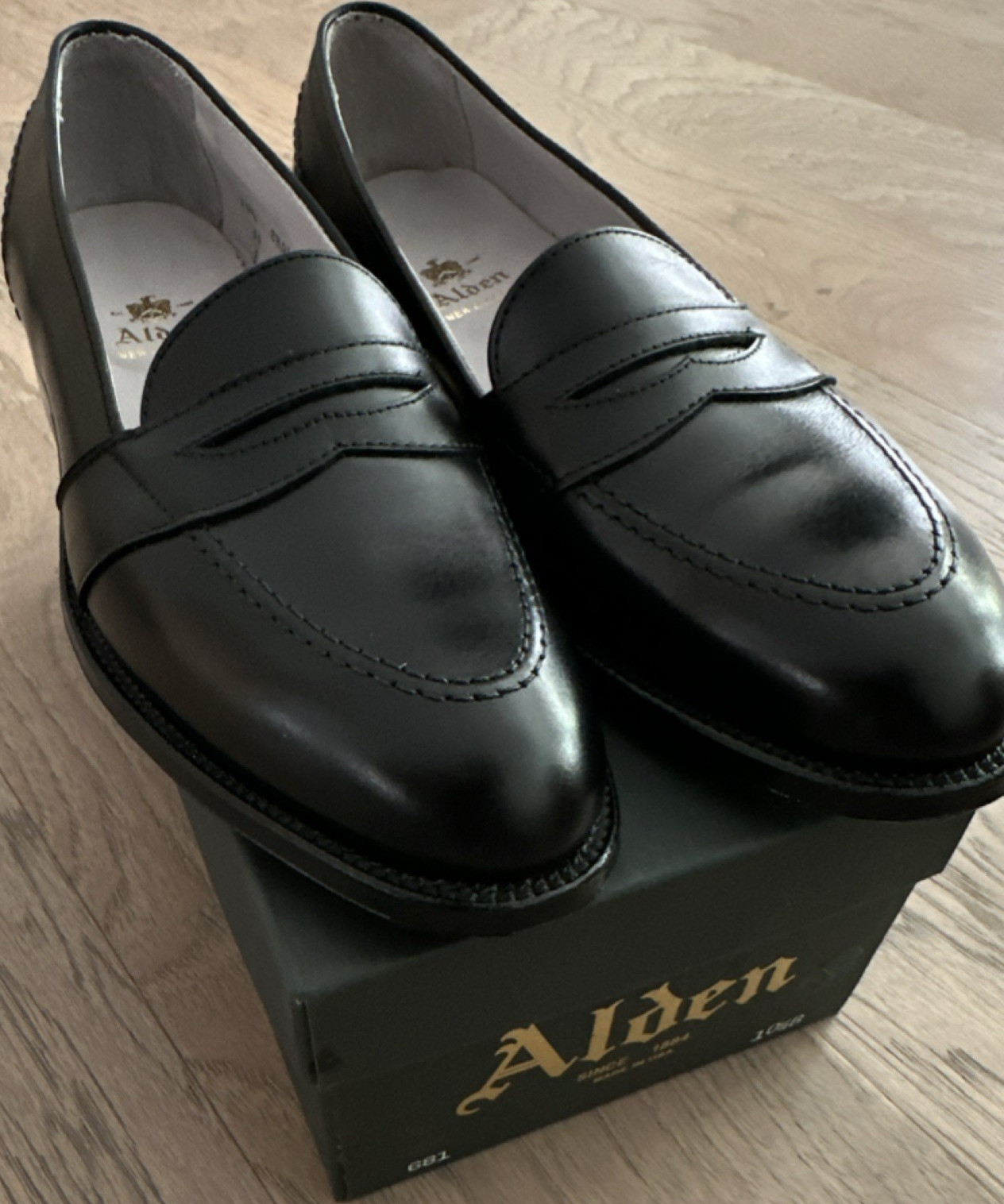 Alden 681 Black Calfskin Full Strap Loafer