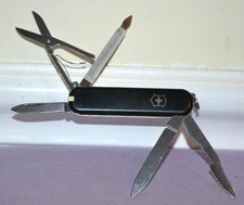 Retired Victorinox Executive Swiss Army 74MM Black Multi-Tool Knife----Good Cond