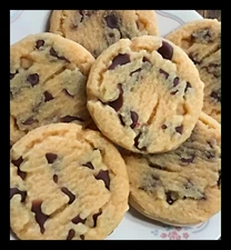 Wax large chocolate chip cookies/embeds/melts/fake food