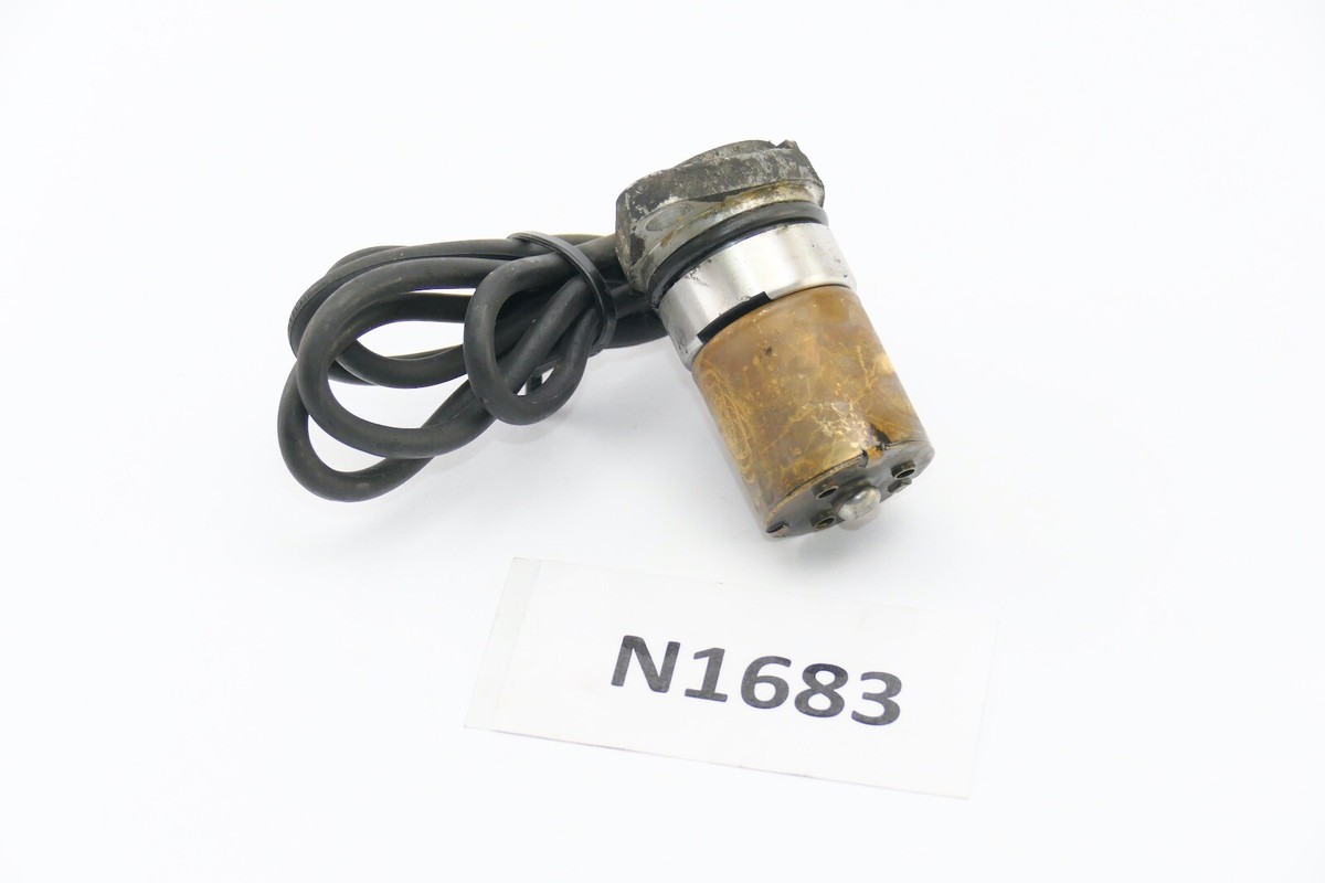 Yamaha V-MAX 1200 2WE 1998 - oil pressure switch oil level sensor
