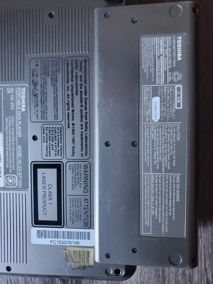 Toshiba Portable DVD Player SD-KP19SN Bundle Carrying Case & Accessories Tested - Image 3 of 4