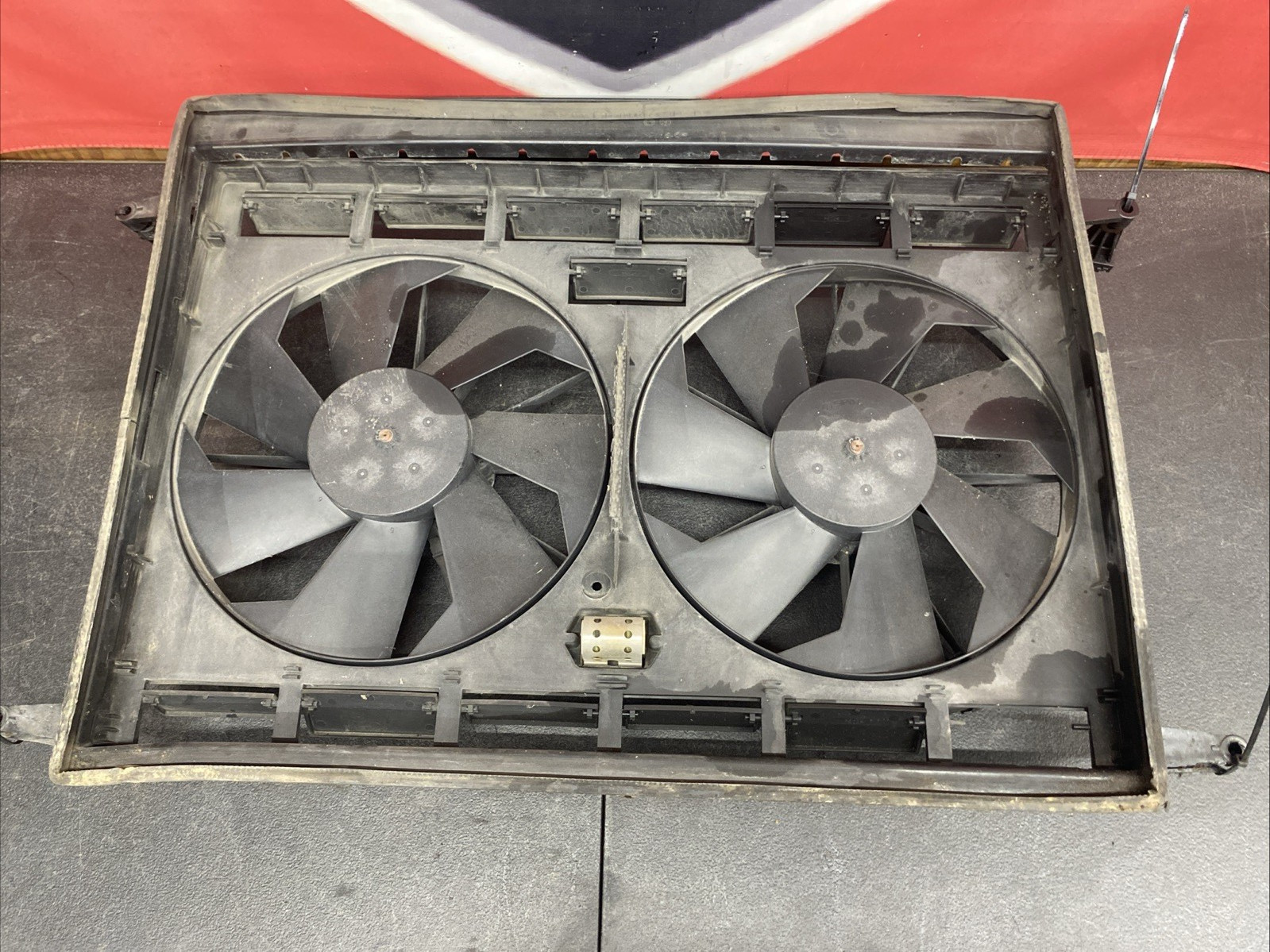 Maserati GranTurismo 2009-2013 Fan assembly P/N 242068