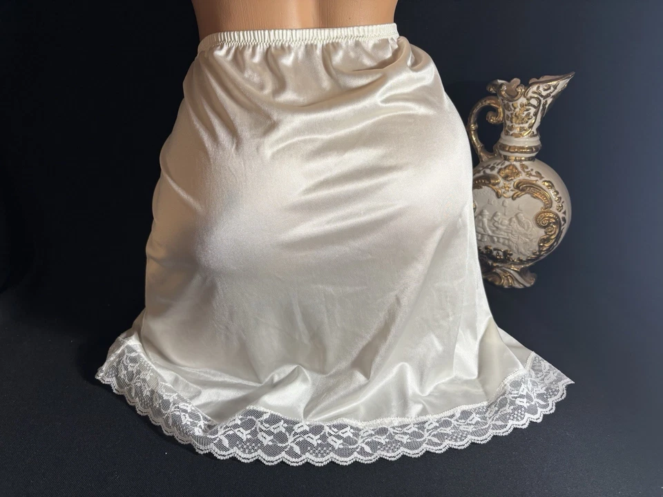 Vtg Silky Wedding Lace Shiny Mini Petti Slip Skirt Slip Tulip Wide Lace L - Image 3 of 4