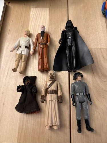 Lot Of Original Very First Star Wars Figures Vader Luke Ben Jawa Sand 1977