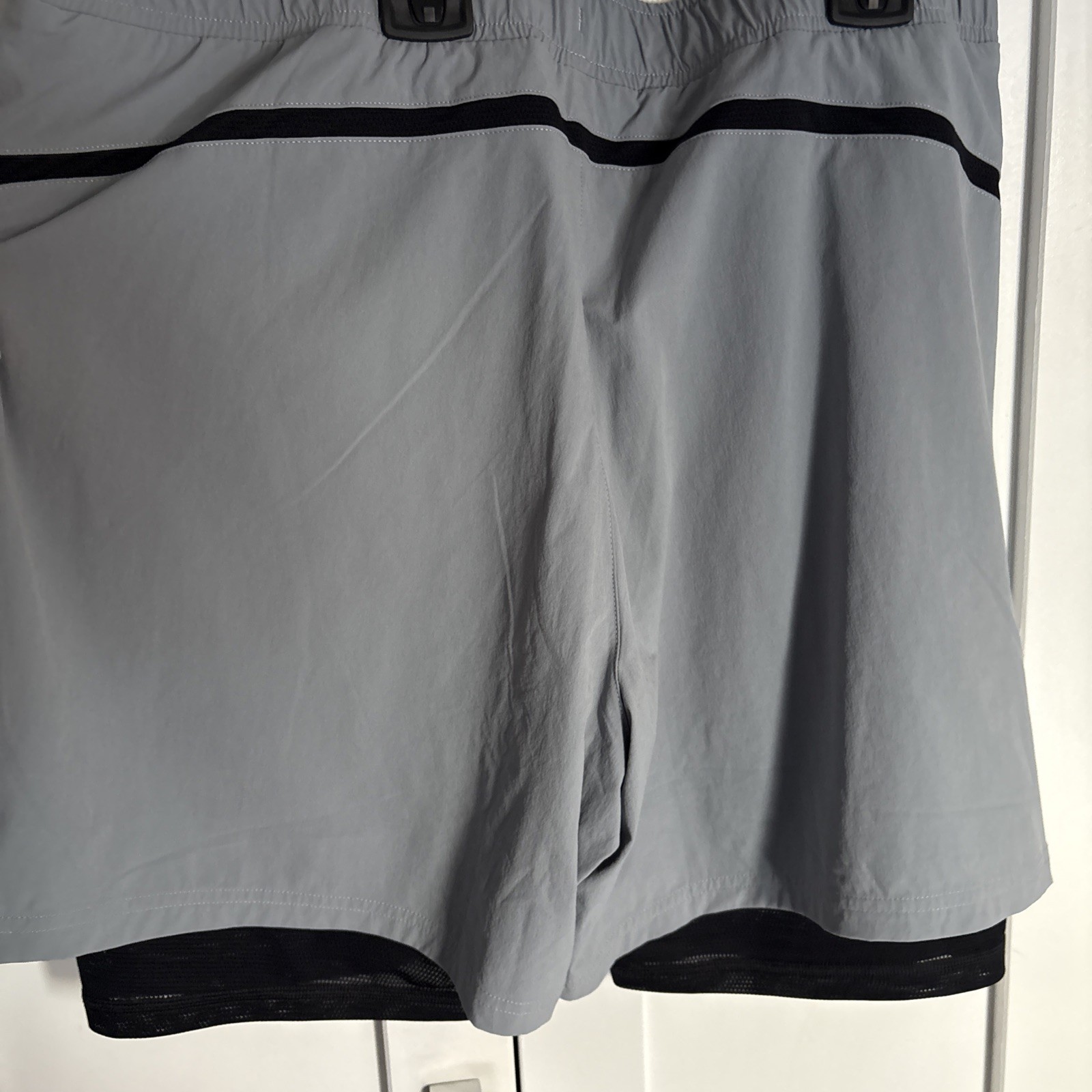 Calvin Klein Performance Men’s Grey 2-in-1 Shorts Size large BNWT RRP  £55 image 8