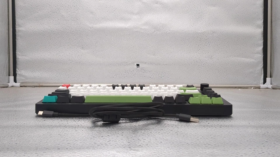 *READ* Inland Gaming MK PRO V2 75% Wired DIY Custom RGB Gaming Keyboard - Image 2 of 4