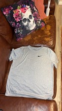 Nike The Nike Tee Dri-FIT boys XL Gray Solid ...