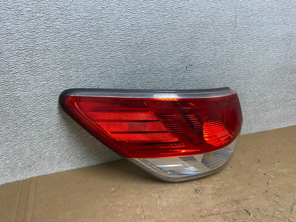 Nissan Pathfinder 2013 a 2016 conductor izquierdo luz trasera lateral izquierda OEM V5155 DW Foto 3 de 4