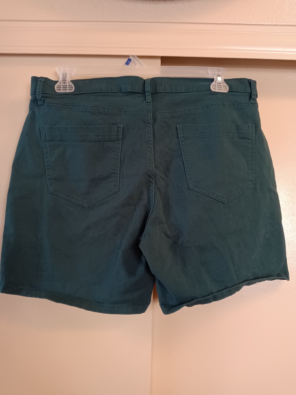 Amazon Essentials Women's Cotton Elastane Shorts … - image 1