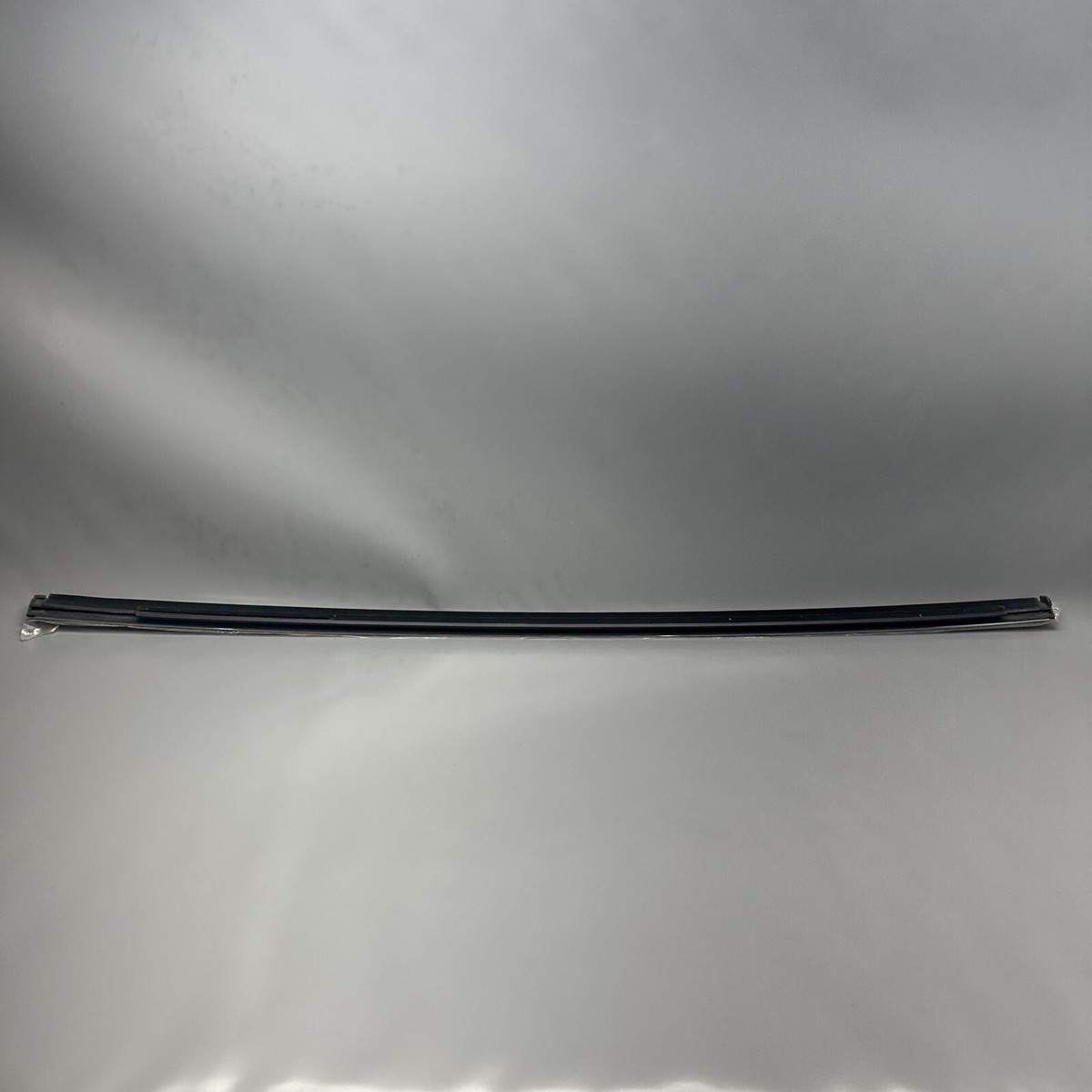 TESLA MODEL X DOOR WINDOW MOLDING RIGHT REAR 2016 17 18 19 2020