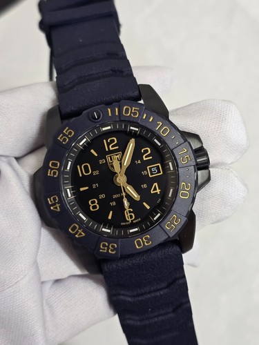 LUMINOX Navy SEAL 'Back to the Blue' 45mm Men's Military Watch XS.3255.CB.NSF - Picture 3 of 13