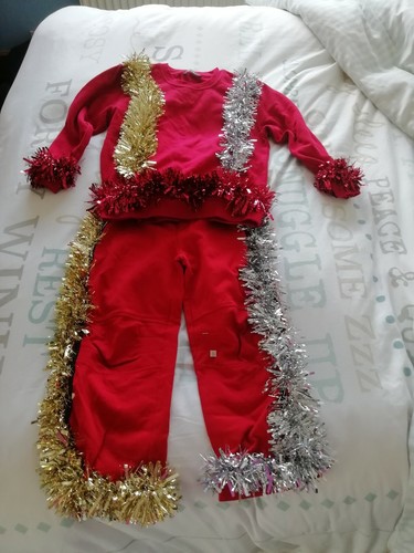 Xmas Outfit 4-5yrs.
